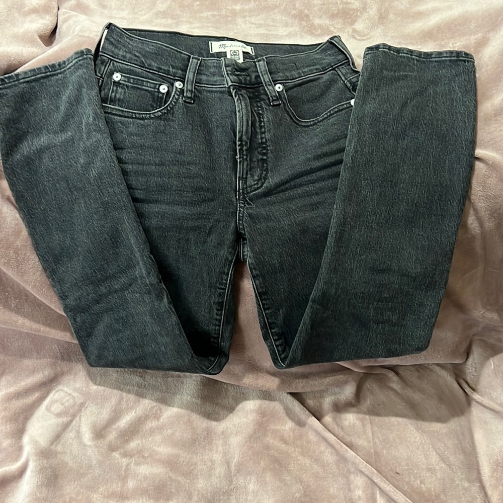 Madewell Mid-Rise Perfect Vintage Jean Size 23 light washed black.